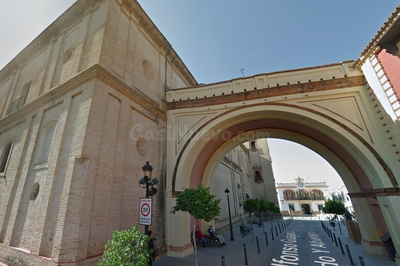 VIVIENDA EN UMBRETE