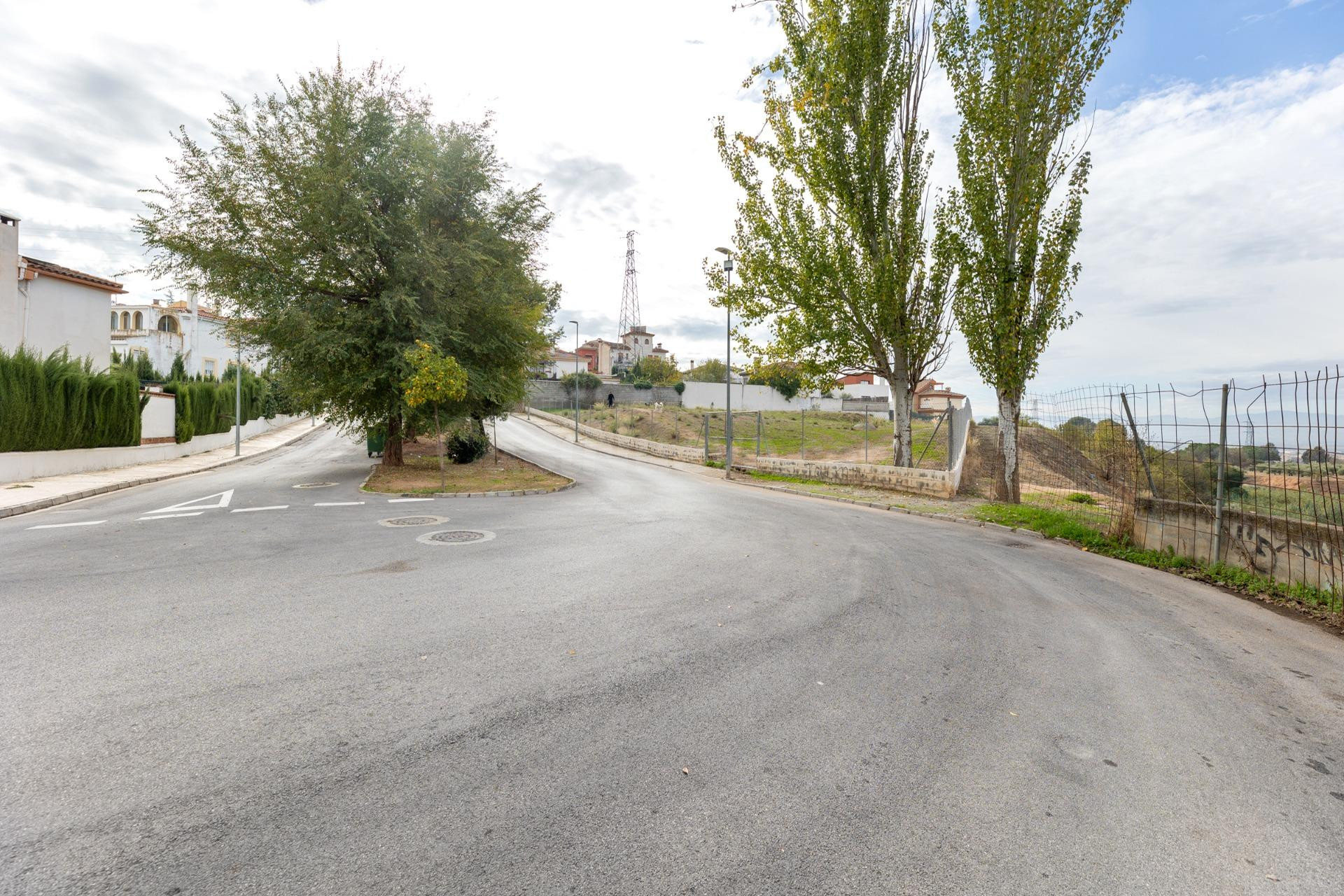 Terreno en Peligros: 2,773 m2 de Oportunidad y Potencial
