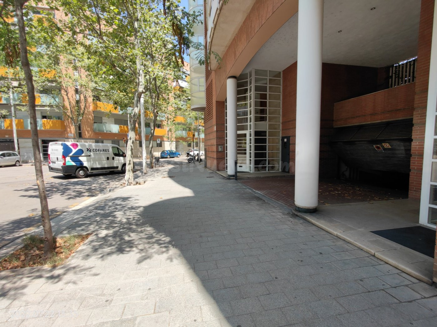 MAGNÍFICA PLAZA CON FÁCIL ACCESO