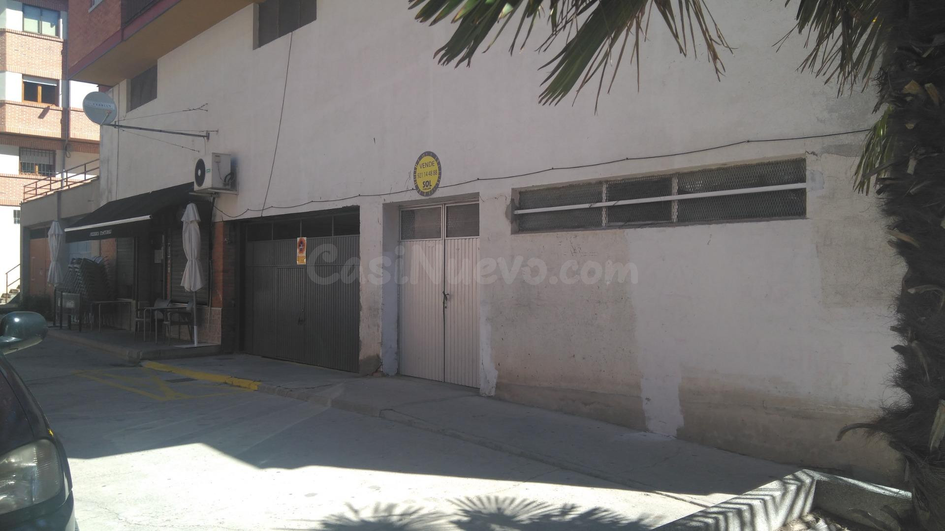 Local en Venta junto Mercadona en Cuéllar. Ref.1103