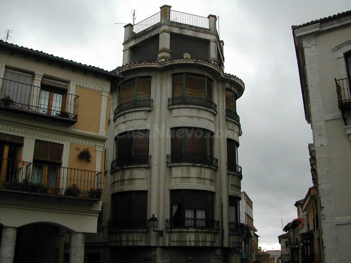 Local en venta en Cuéllar (Segovia) Convertible en Loft. Necesita reforma integral.  Ref.1206