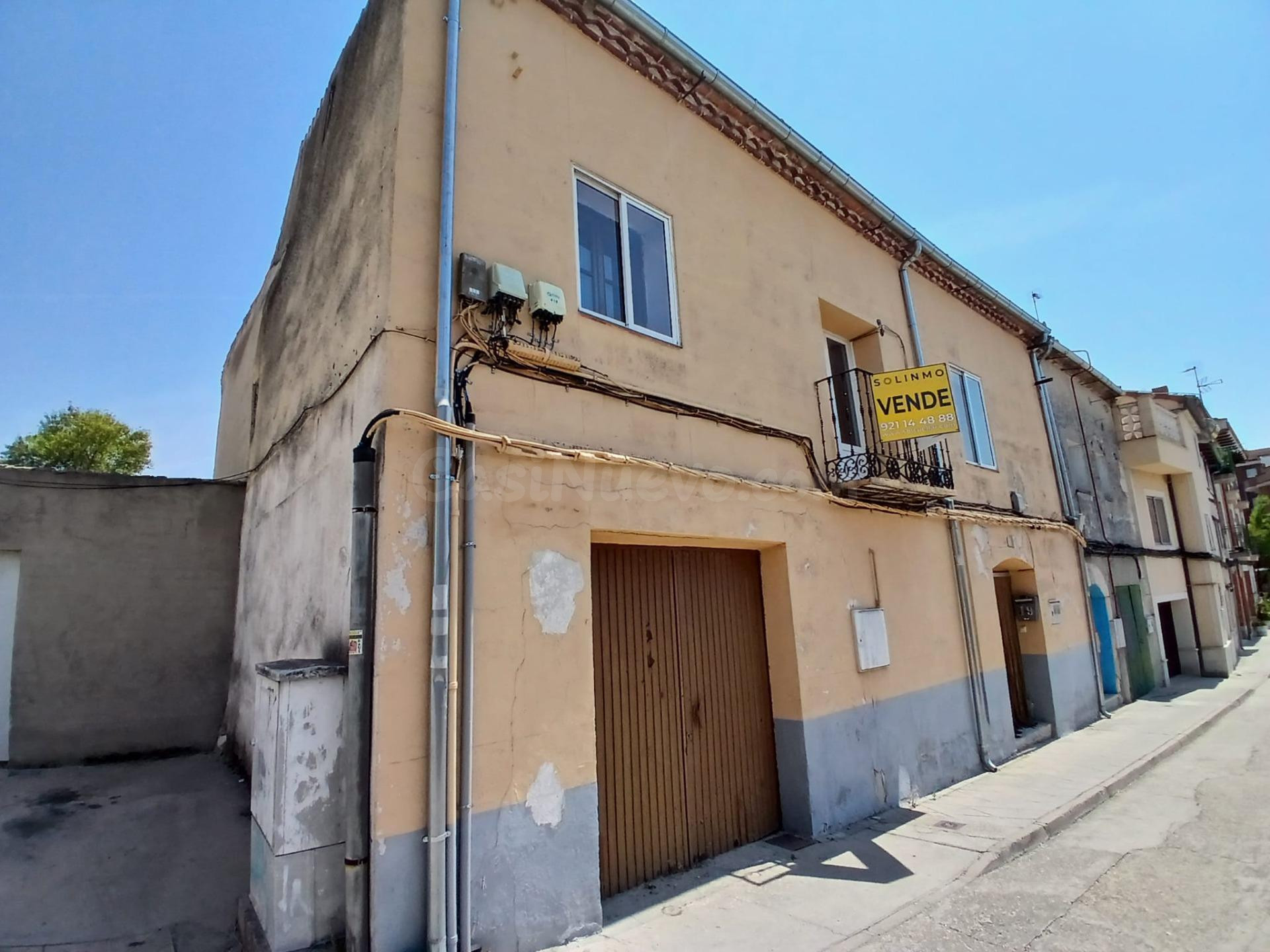 Venta casa en Cuéllar (Segovia). Plaza del Salvador. Para reformar. Ref.2051