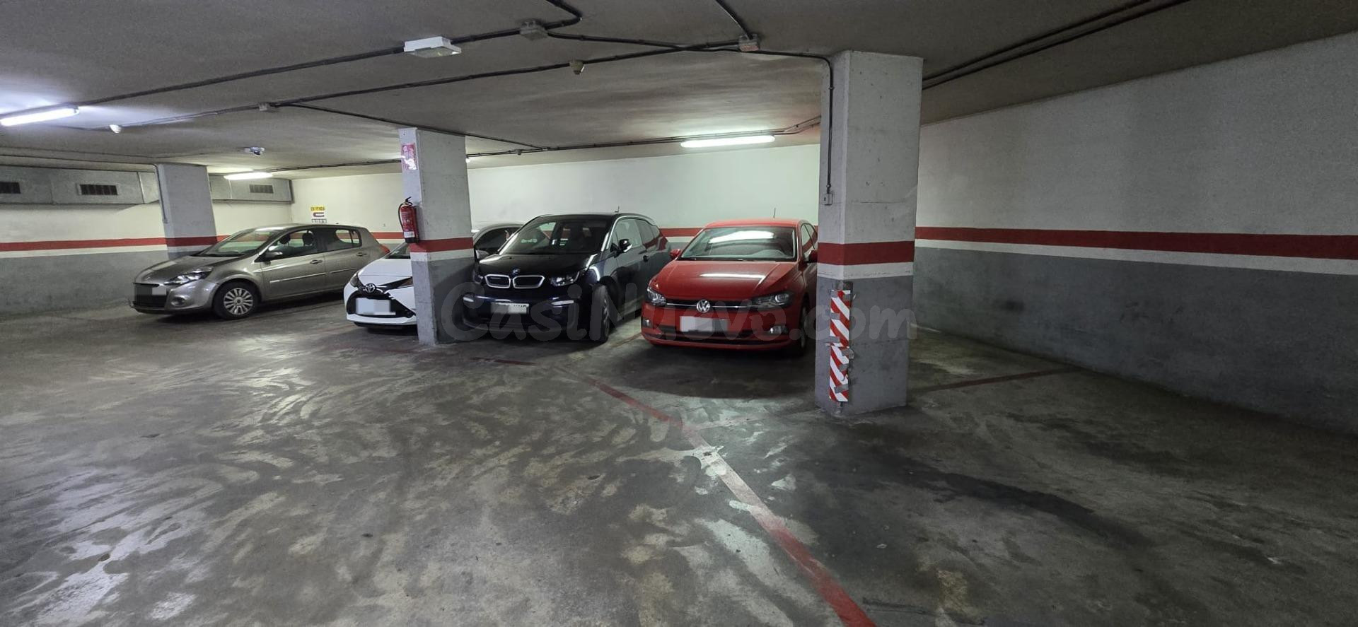 PLAZA COCHE MEDIANO