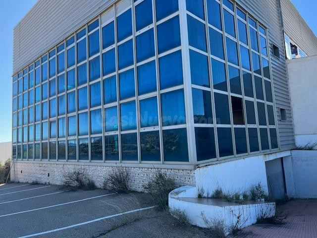 AMPLIA NAVE INDUSTRIAL EN SORBAS