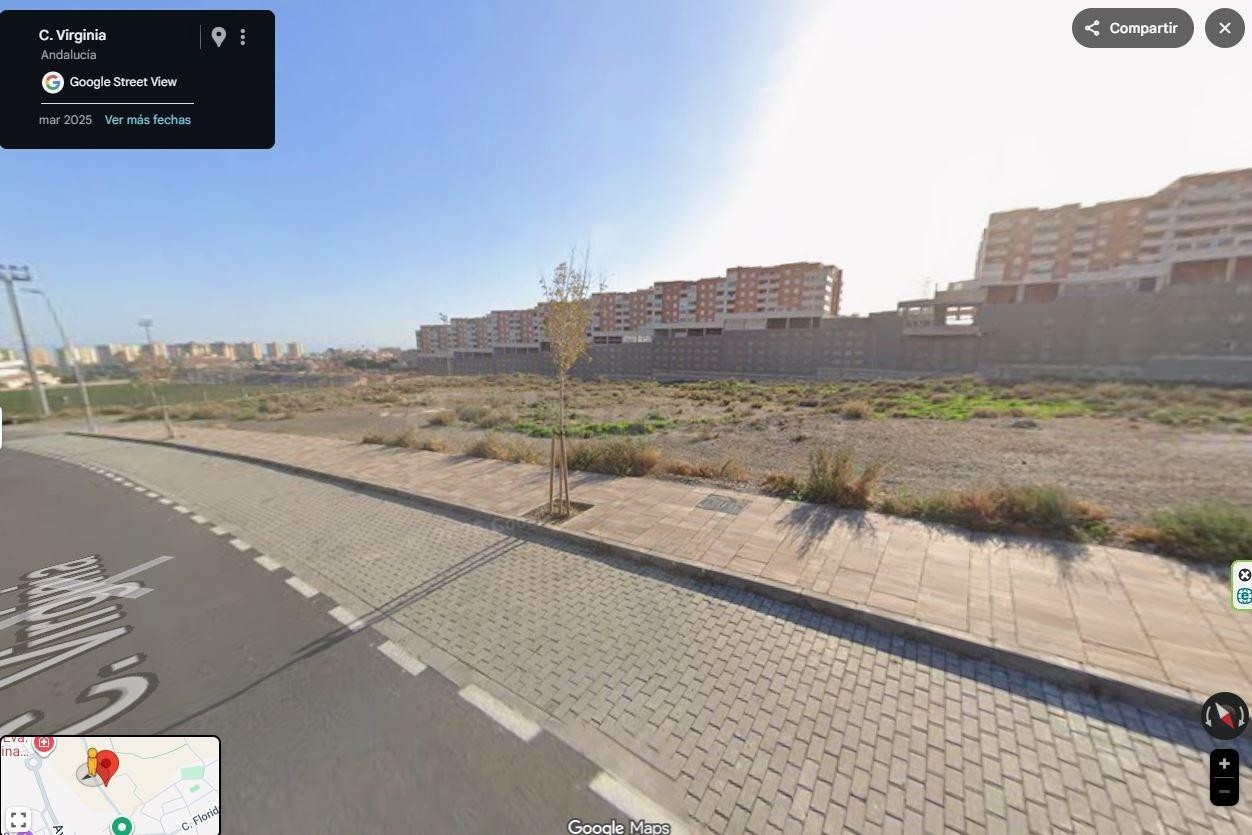 OPORTUNIDAD DE INVERSIÓN EN AGUADULCE (ROQUETAS DE MAR, ALMERÍA)
