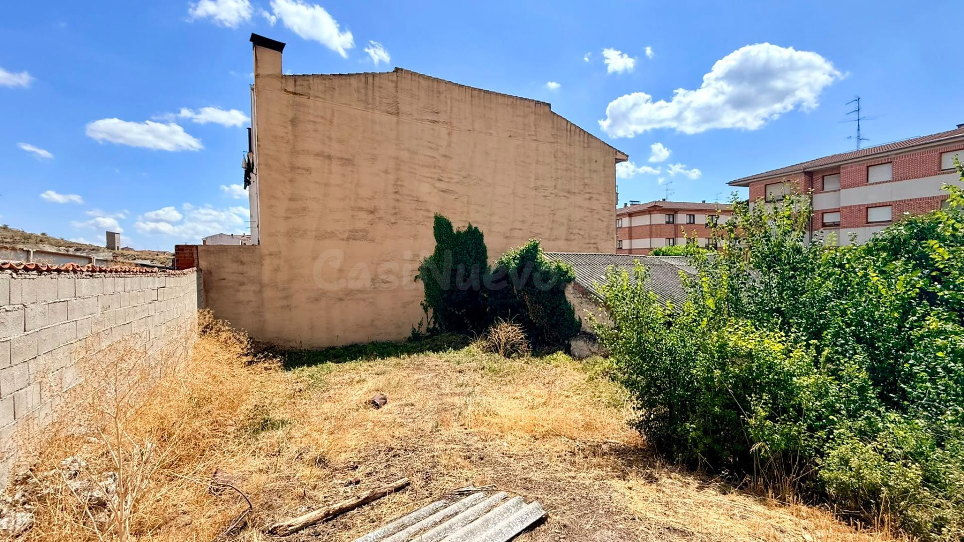 Parcela urbana en Camino Terrero, 49. Cuéllar.