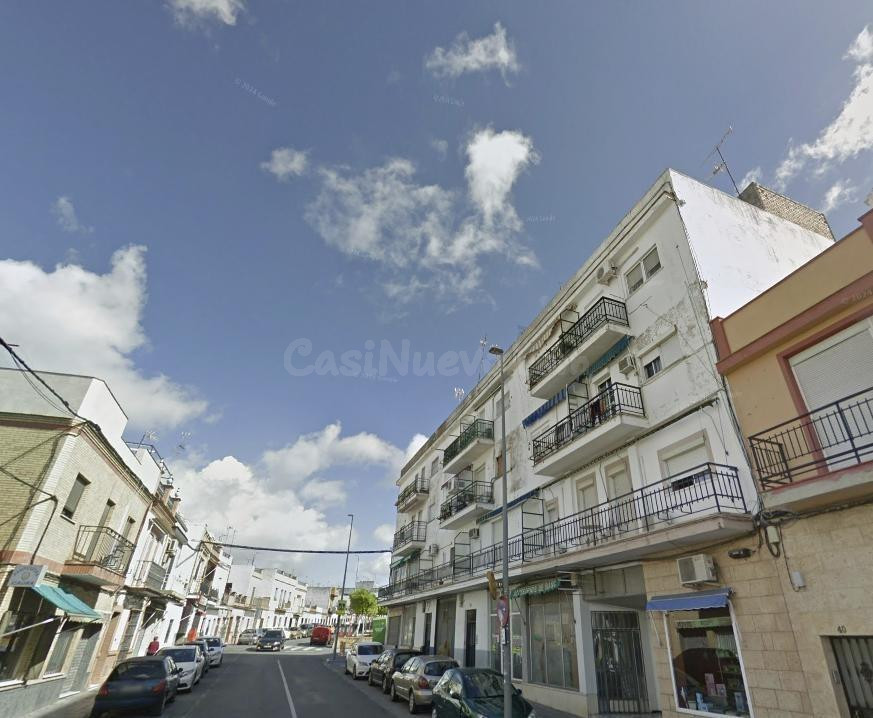 PISO EN CORIA DEL RIO