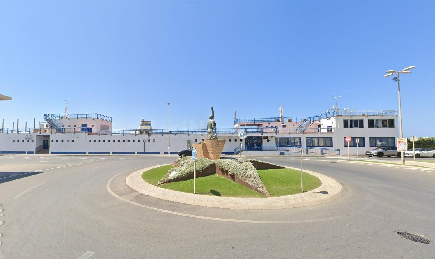 CASA EN ADRA