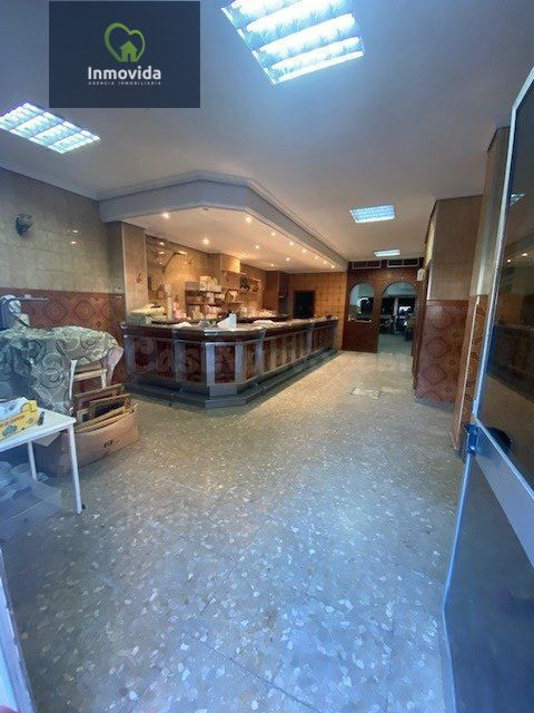 POSIBILIDAD DE HACER 2 APARTAMENTOS