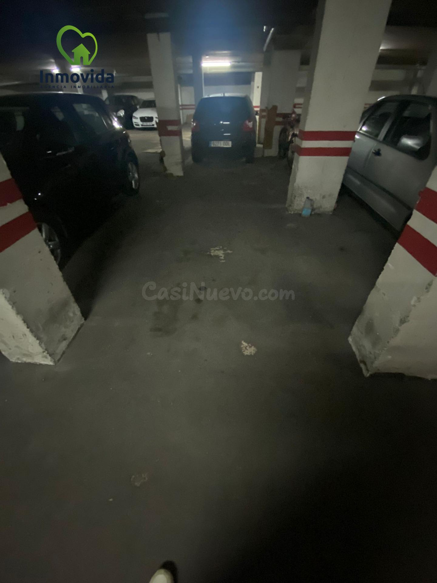 Oportunidad Única: Garaje en Av. Barcelona - Viñuela