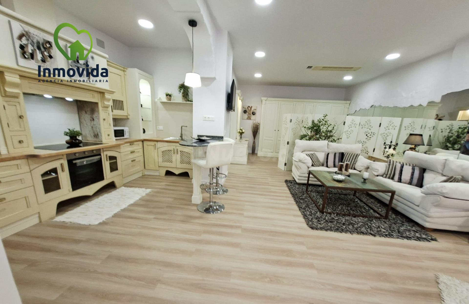 Luminoso Apartamento Reformado en el Corazón de Levante, Córdoba