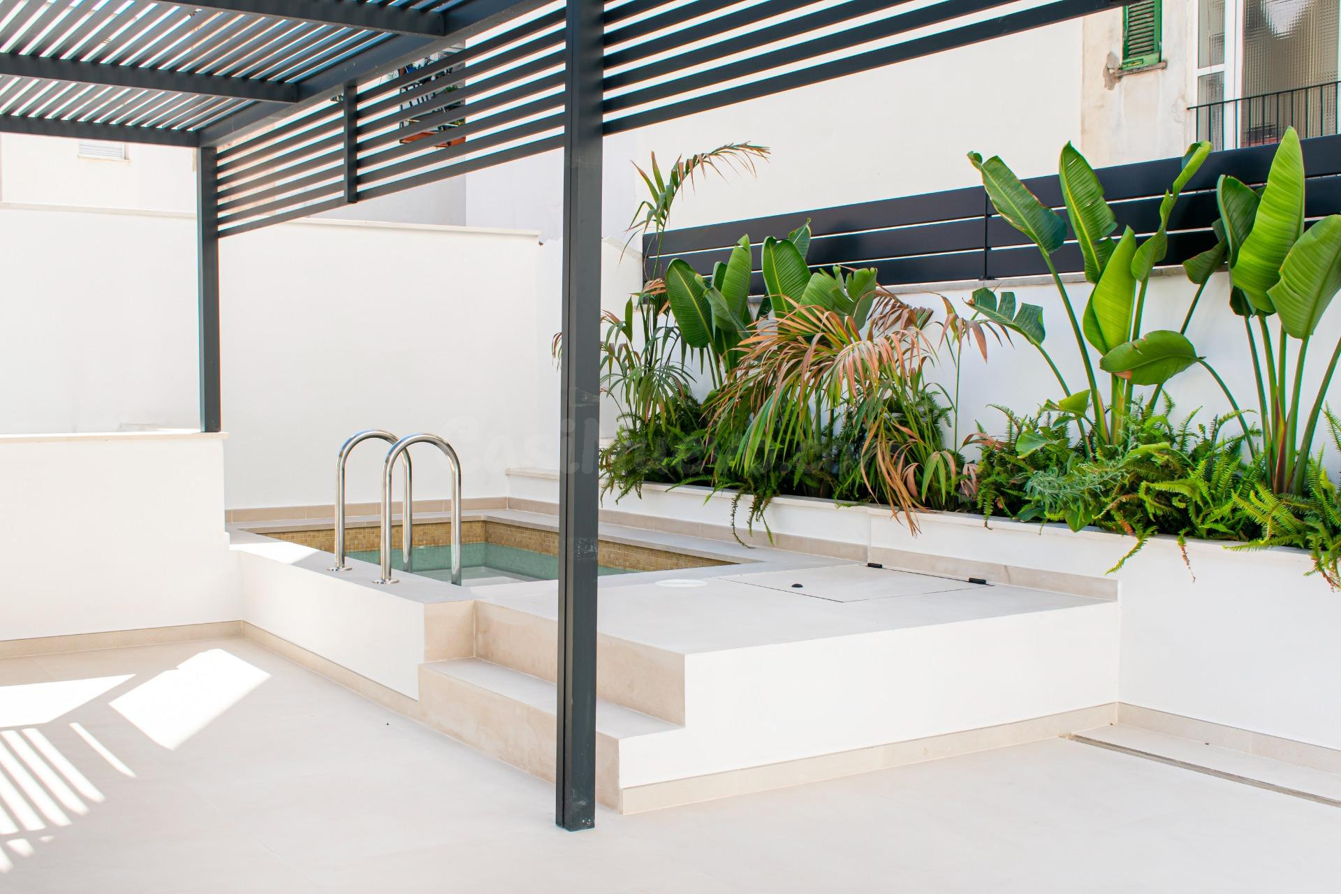 Casa de Lujo con Piscina Privada, Ascensor y Solárium junto a Nuredduna – Palma de Mallorca