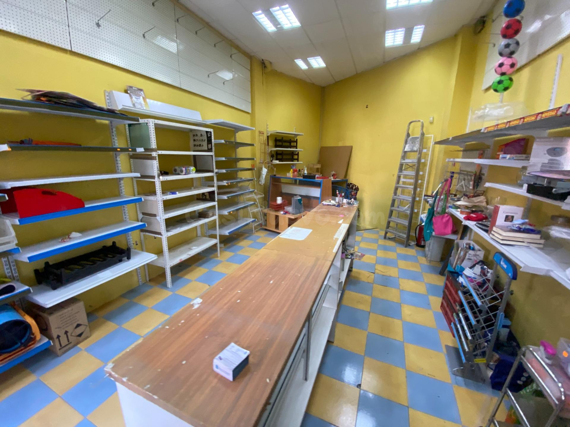 Local comercial de 75 m2 en Tomares