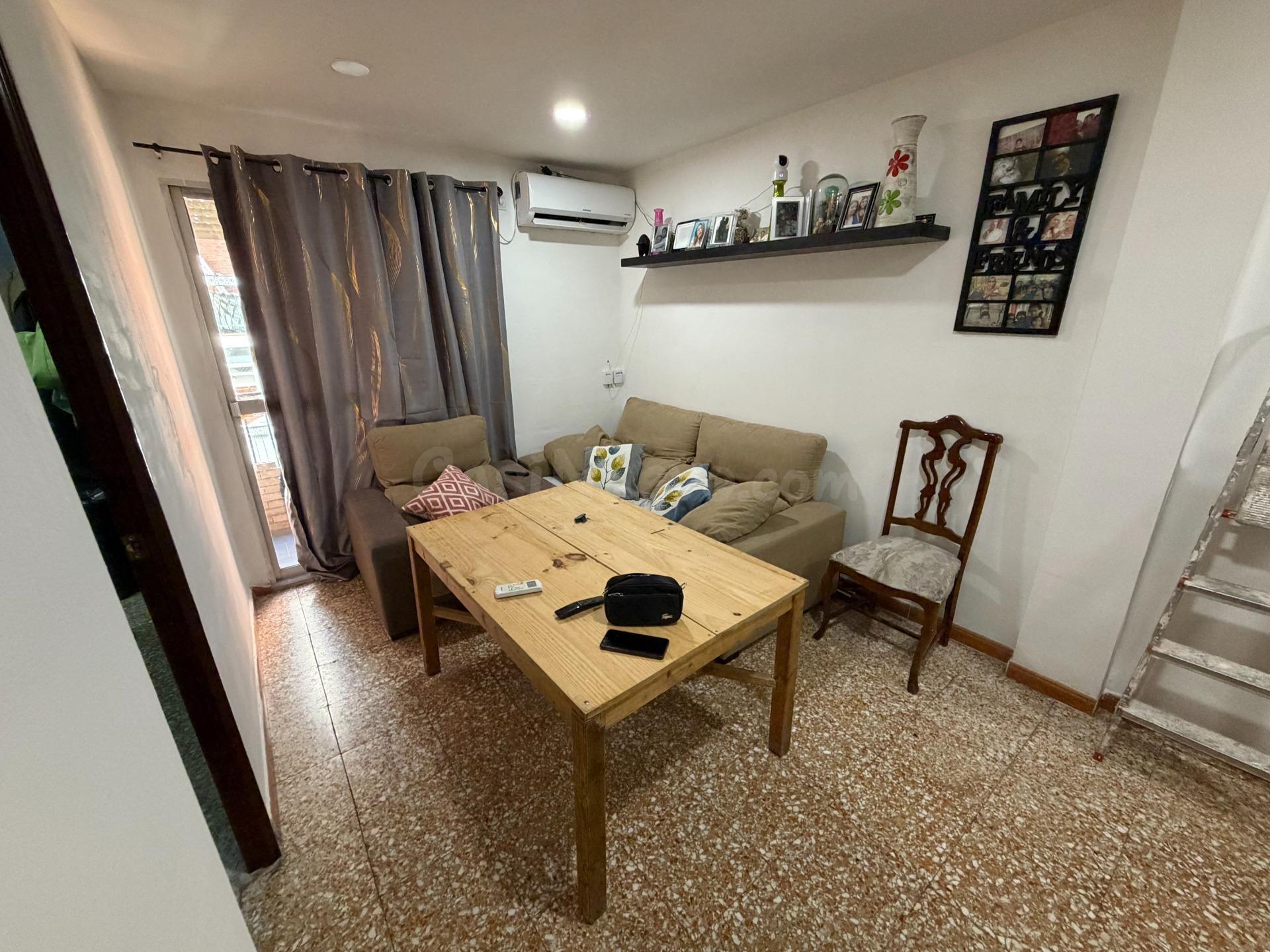 ¡PISO DE 3 habitaciones CON TERRAZA EN BARRIO ALTO!