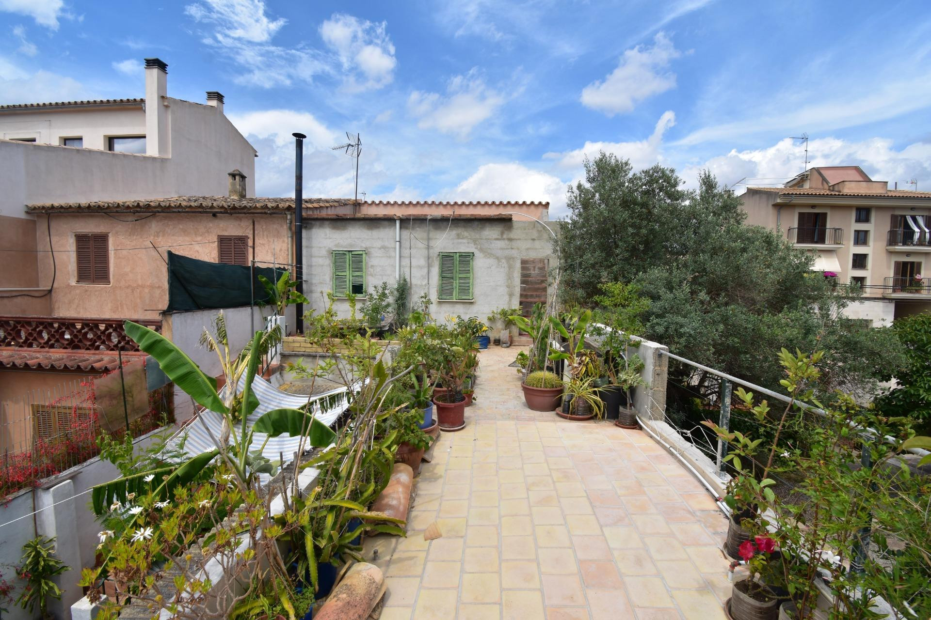 ✨ ¡Encantadora casa mallorquina con gran potencial en el cor