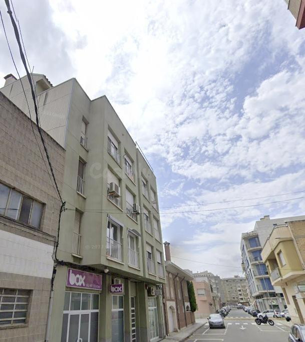 PISO EN AMPOSTA