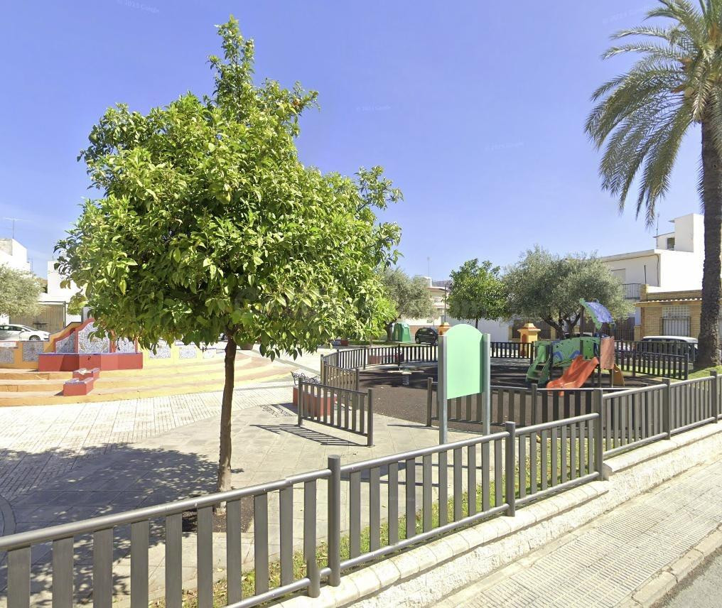 VIVIENDA EN SANLUCAR LA MAYOR