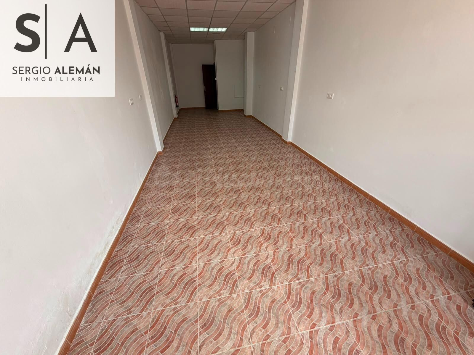 LOCAL COMERCIAL EN PLENO CENTRO