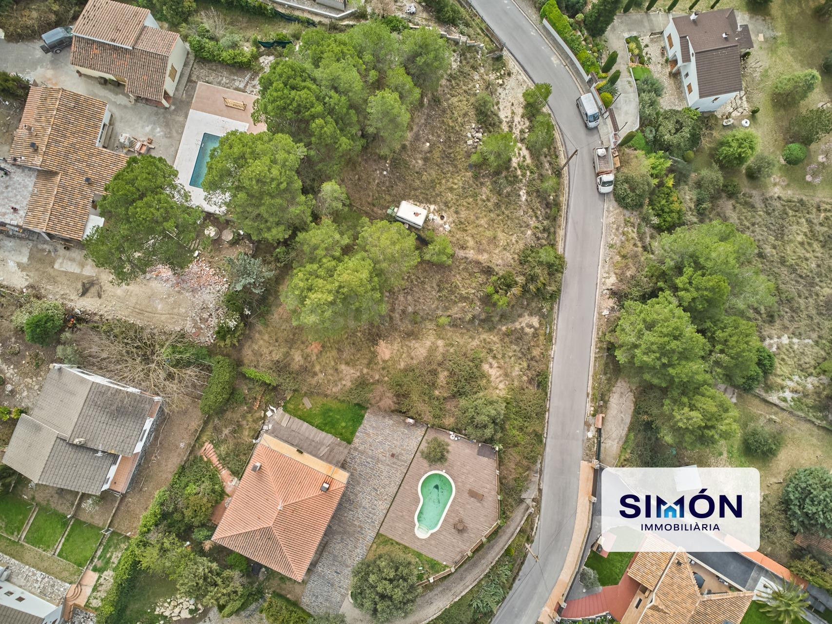 Terreno urbano de 931 m2 en Mas Enric (Castellbell i el Vilar) – Ideal para construir tu chalet