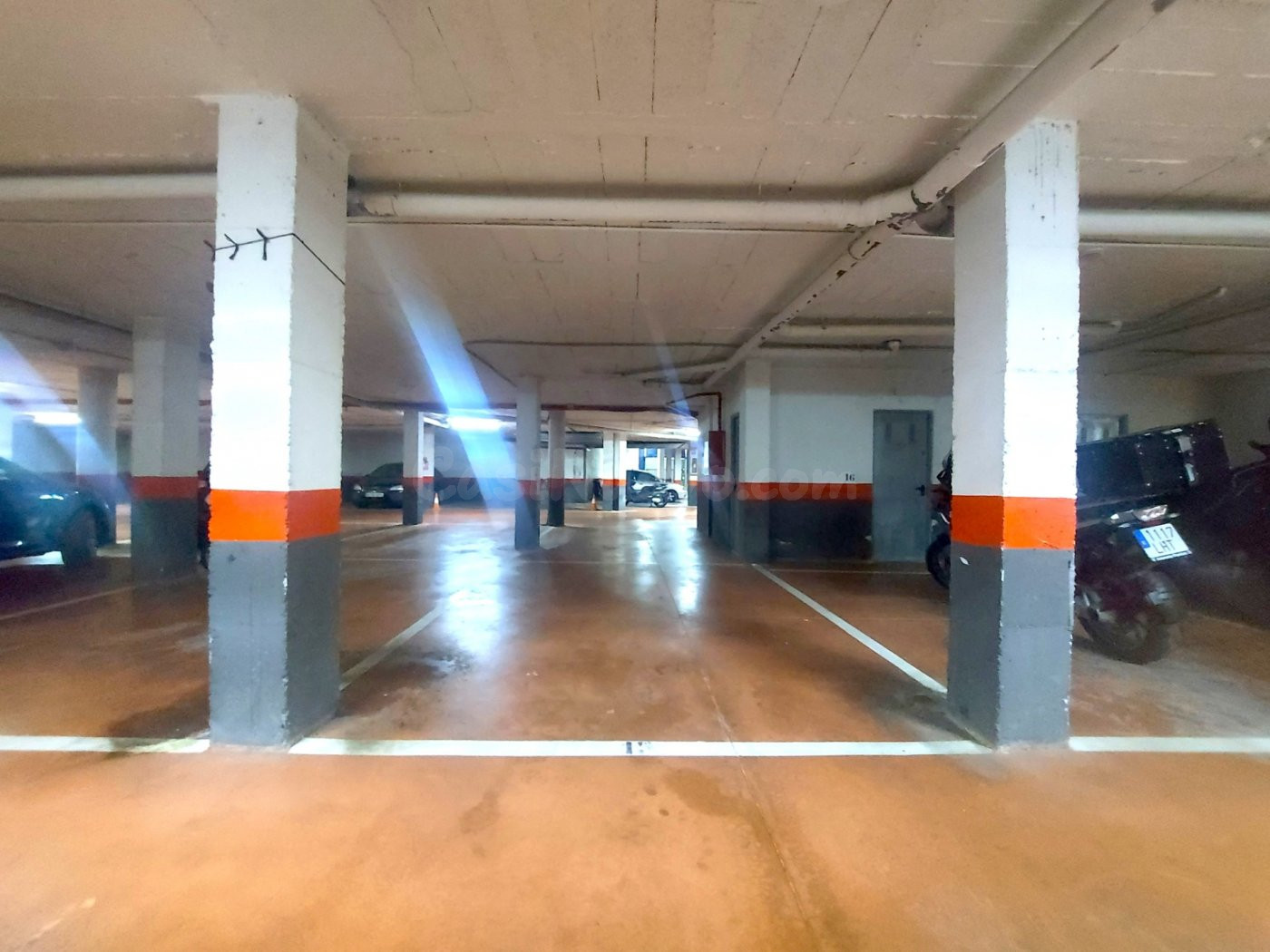 PLAZA DE APARCAMIENTO EN LA ZONA DE LOS PACOS - FUENGIROLA