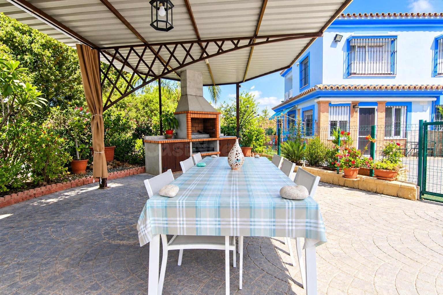 GRUPO SUNSOL VENDE EN EXCLUSIVA CHALET INDEPENDIENTE EN COÍN - foto 2