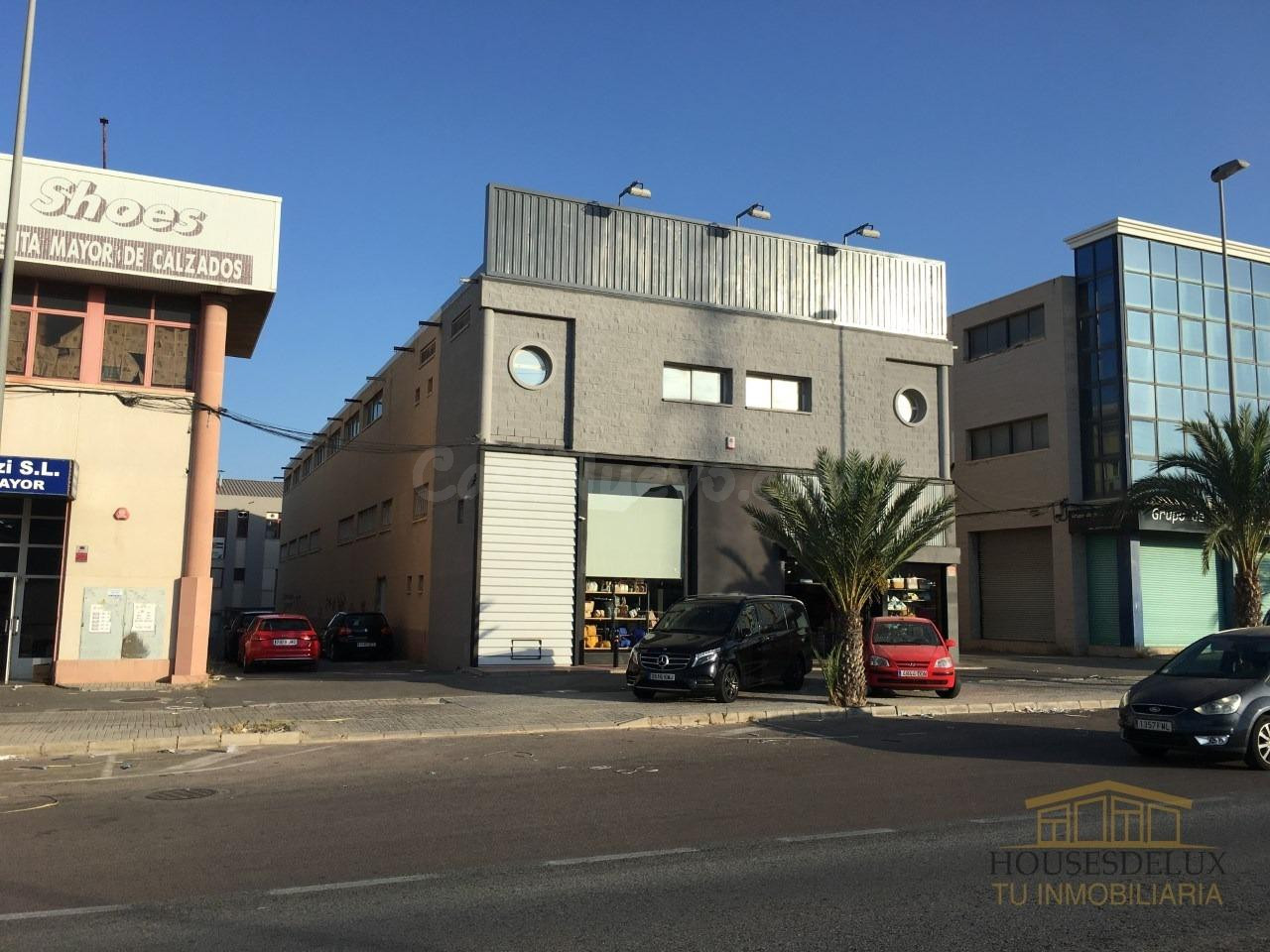 Nave Industrial de 1.750 m2 • Polígono Carrús (Elche) | Frente a Leroy Merlin