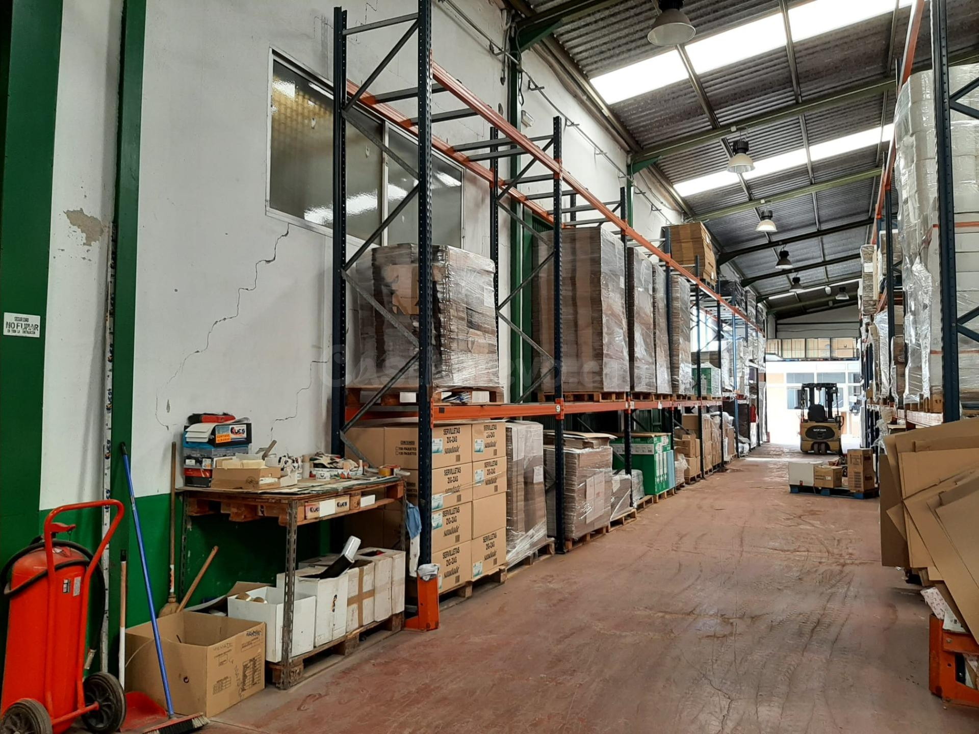 **TU NEGOCIO MERECE MÁS ESPACIO: NAVE INDUSTRIAL A LA VENTA  - foto 3