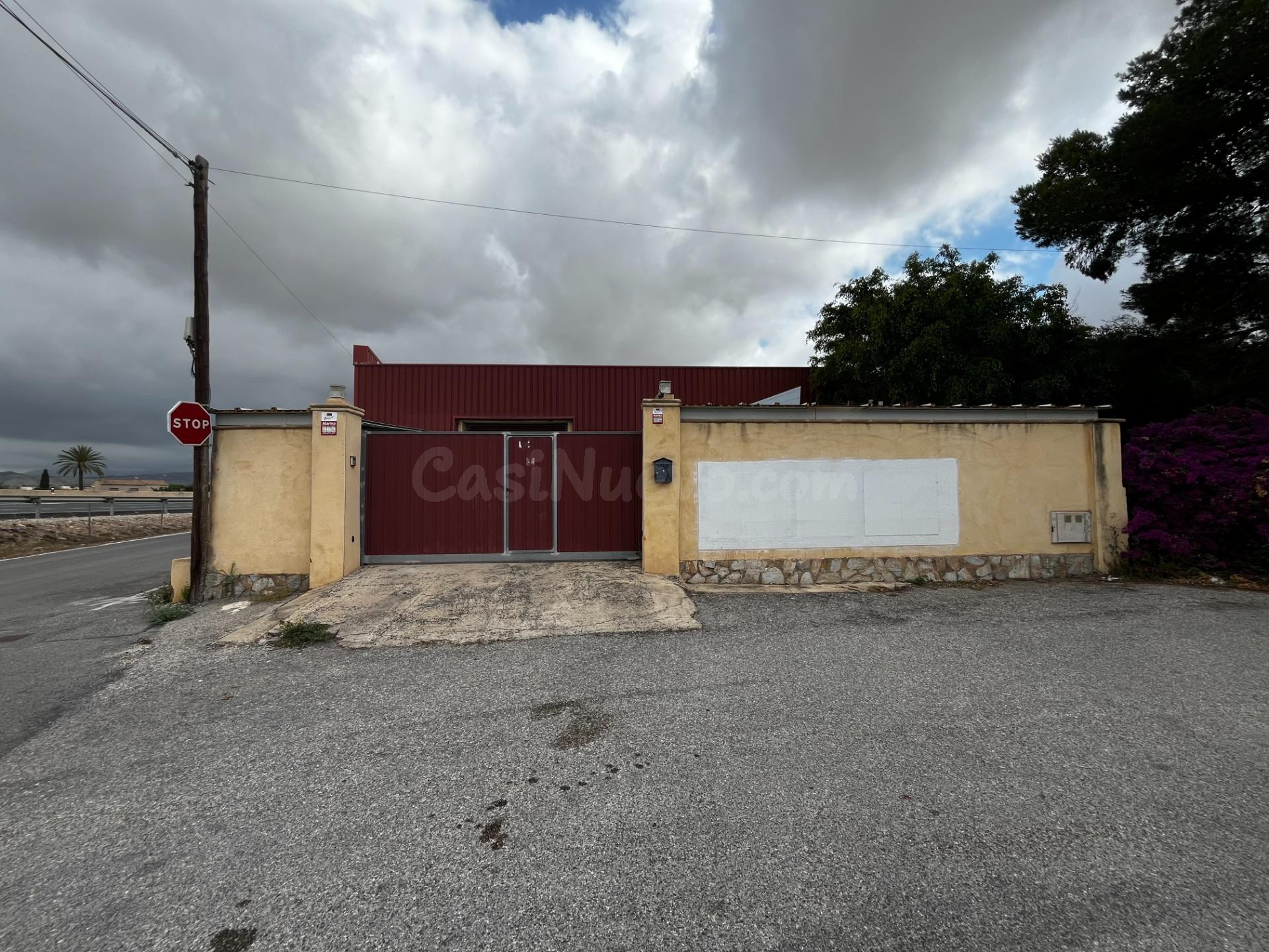 NAVE INDUSTRIAL EN VENTA EN CANASTELL | EXCELENTE UBICACIÓN Y comunicaciones