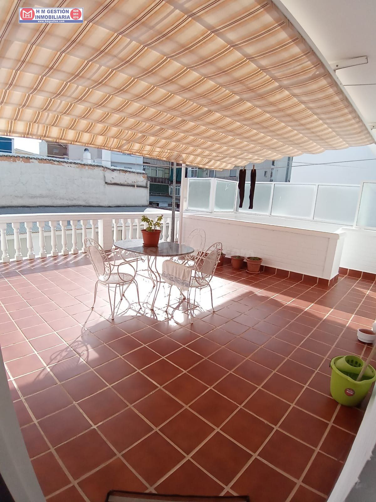 EDIFICIO CON TRES VIVIENDAS EN EL CENTRO DE TOMELLOSO