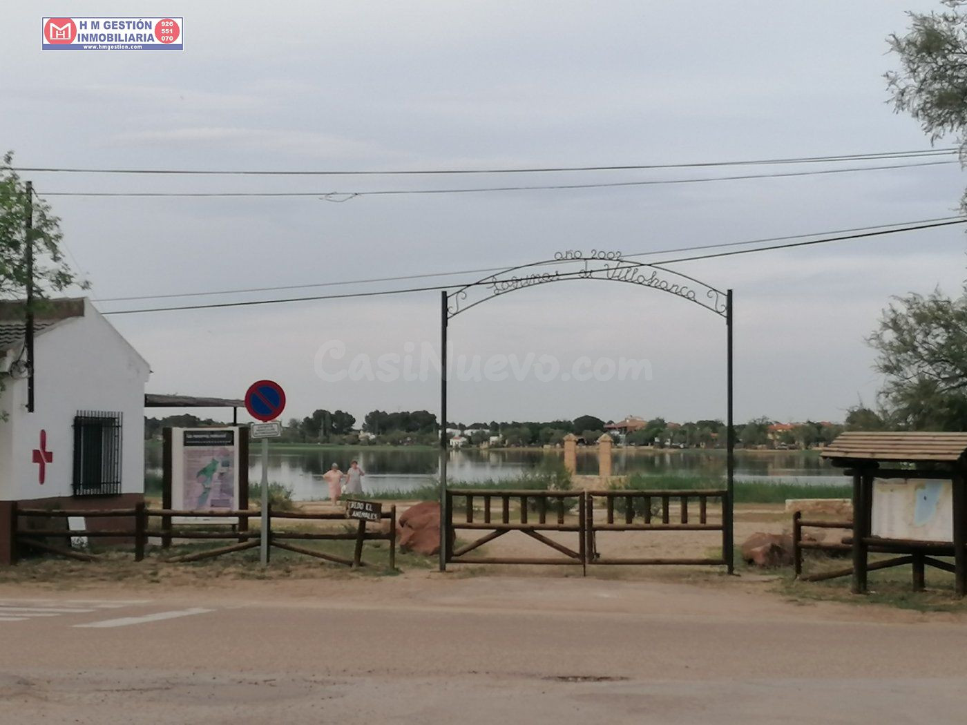 Negocio de hostelería con vivienda y licencia en uso complejo lagunar