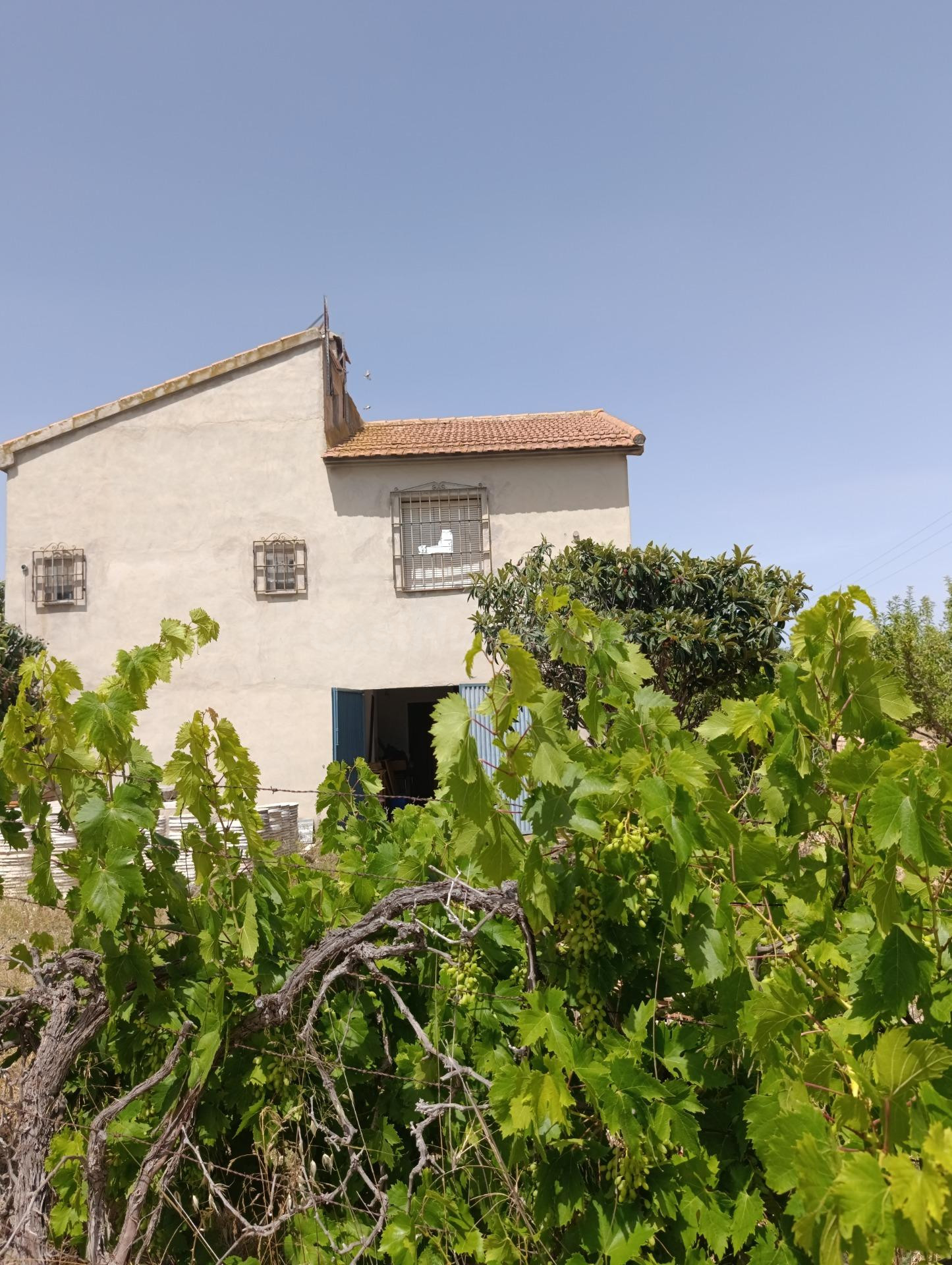 Encantadora casa de campo con terreno y privacidad total