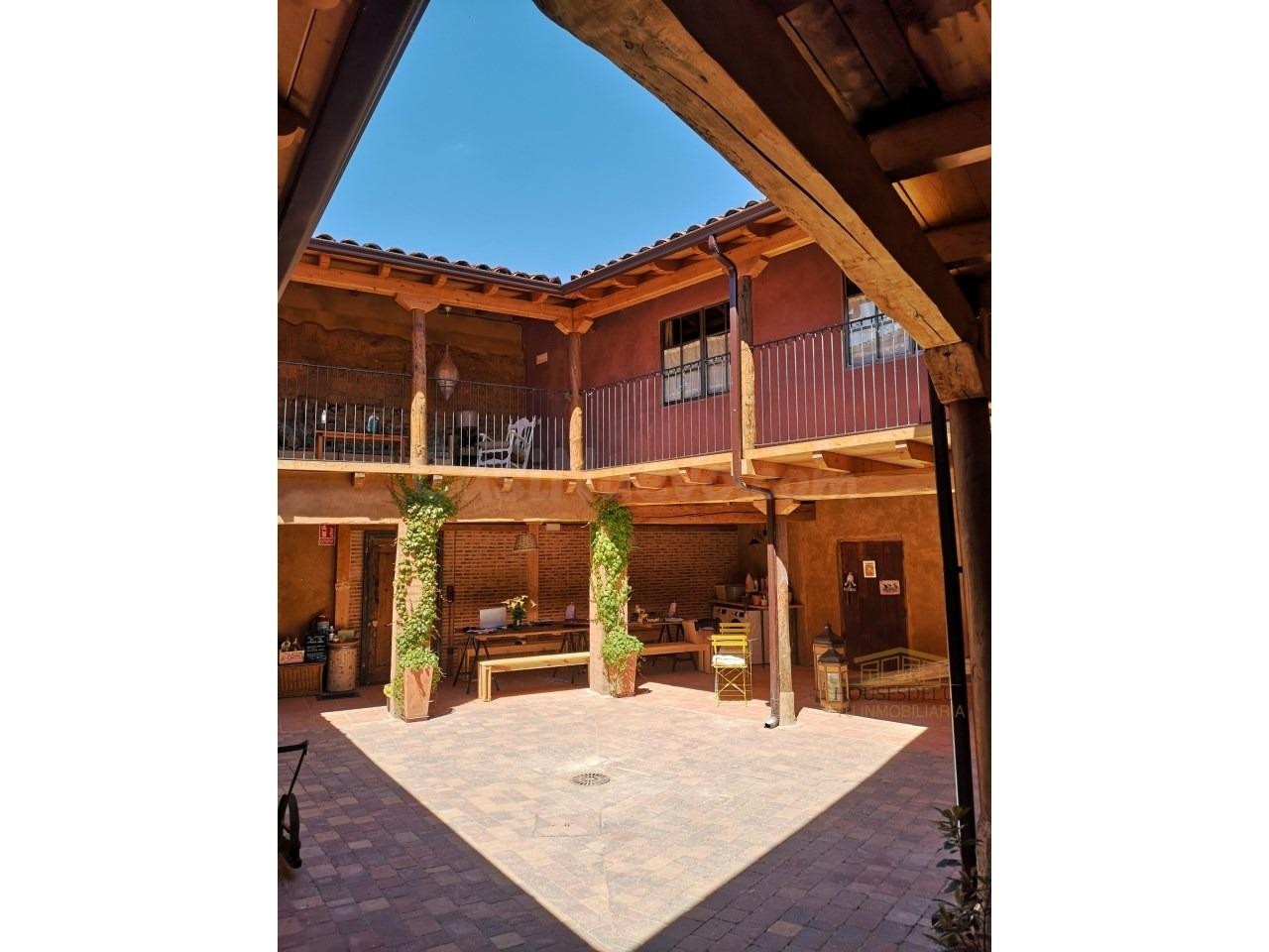 Casa Rural y Albergue de 376 m2 • Camino de Santiago | A 13 km de Astorga
