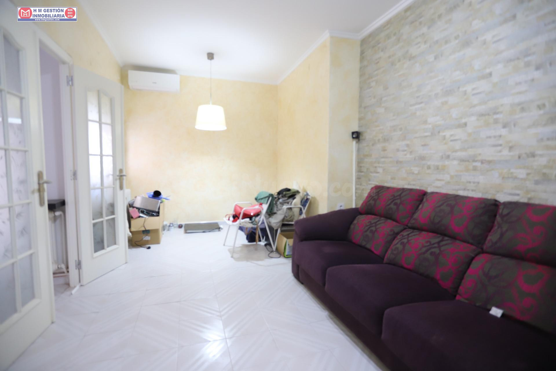 Amplia Casa para Reformar en Alcázar de San Juan - Oportunidad de Inversión