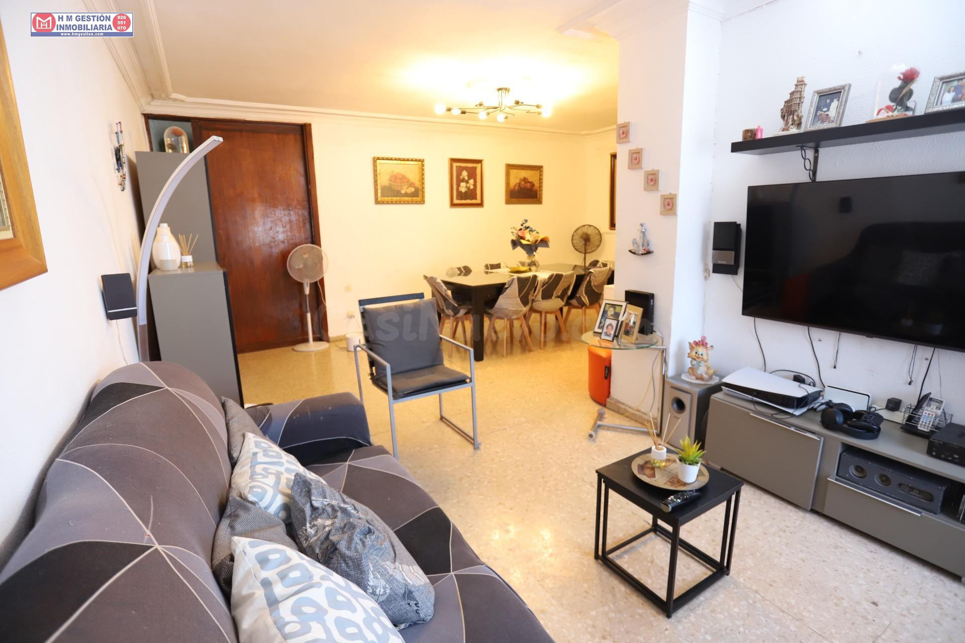 SE VENDE PISO AMPLIO DE 4 DORMITORIOS JUNTO A AVDA DE QUERO, - foto 3