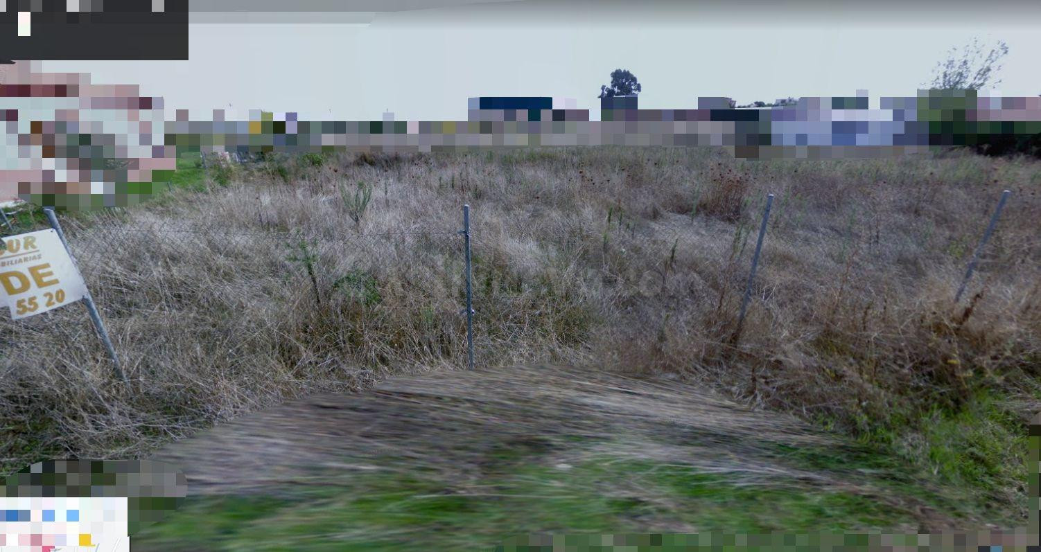 ZONA HIGUERON - Parcela de terreno de 1.000m2 con 60 m. de fachada.