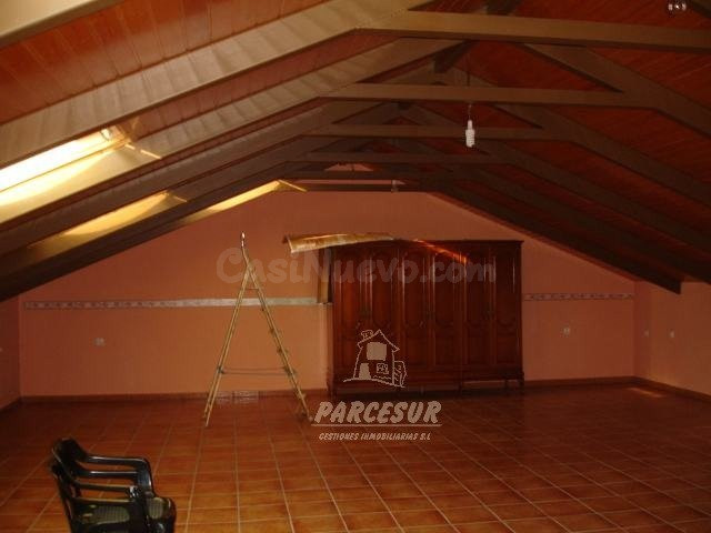 Fabulosa casa de 171 m2 de solar con 200 m2 construidos, con - foto 4