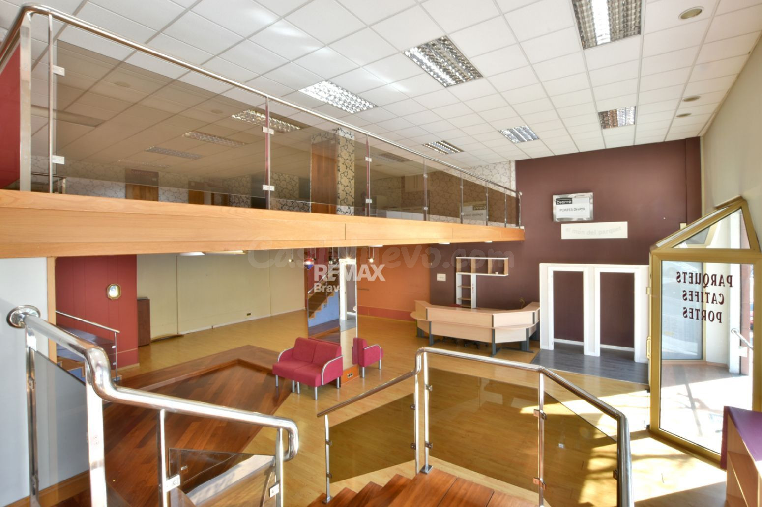 Sant Feliu de Llobregat | Mas Lluhí, Local comercial en ubicación estratégica cerca de transporte
