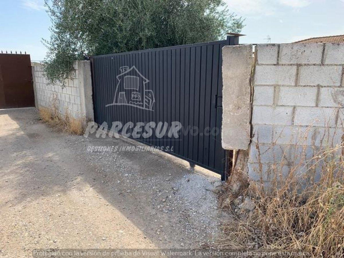 ZONA La Barquera - Parcela de terreno de 800 m2 con pozo y punto de luz