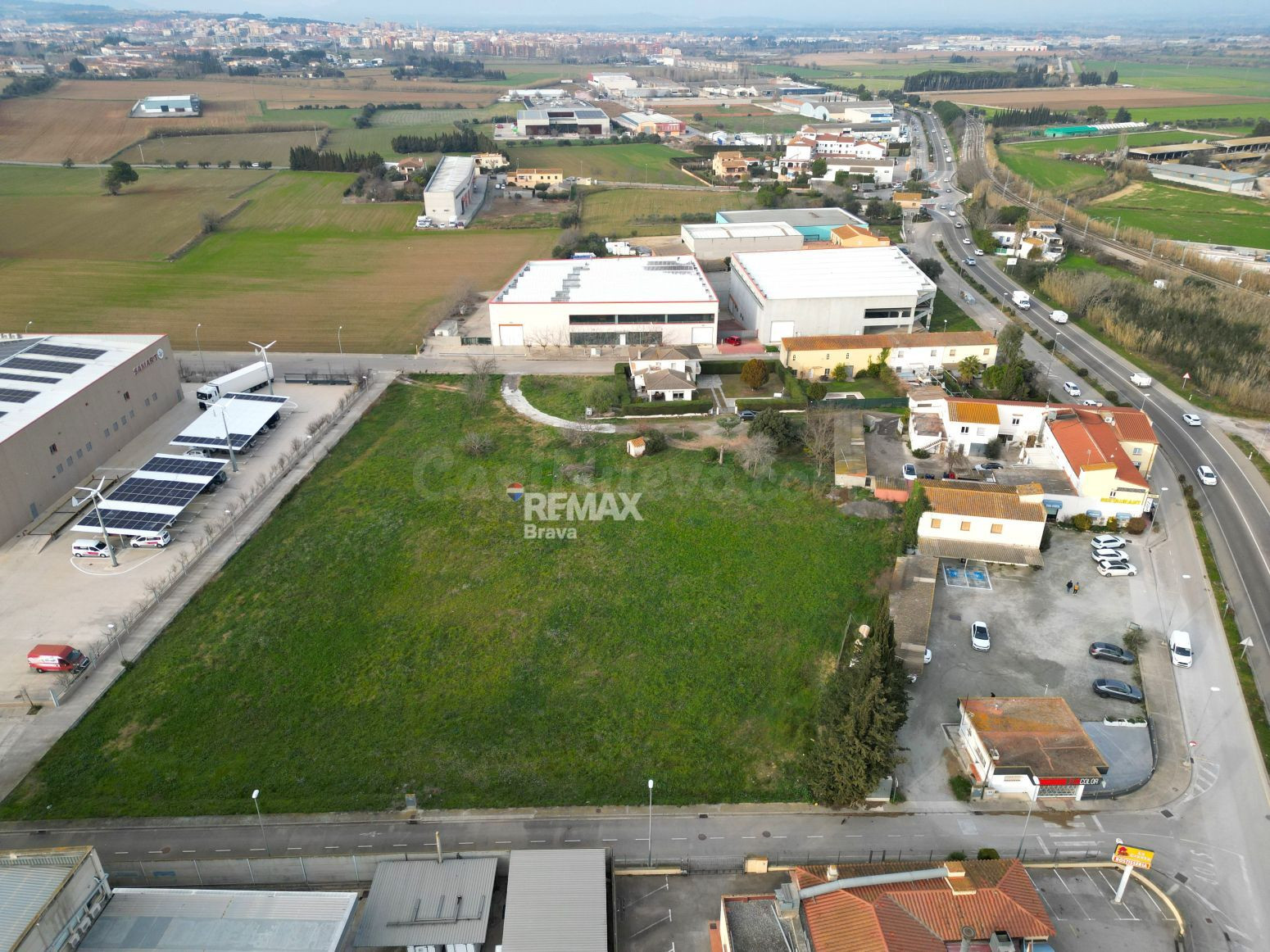 Figueres | Gran oportunidad de inversión: terreno terciario  - foto 4