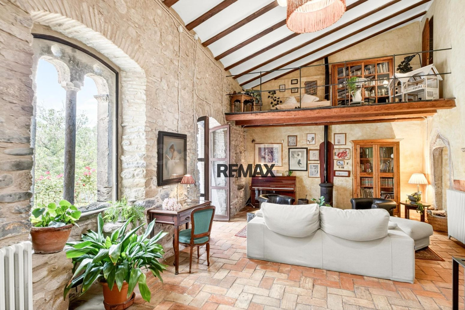 VILEH01- Vilert | Casa de pueblo con piscina y más de 500 m2 - foto 4