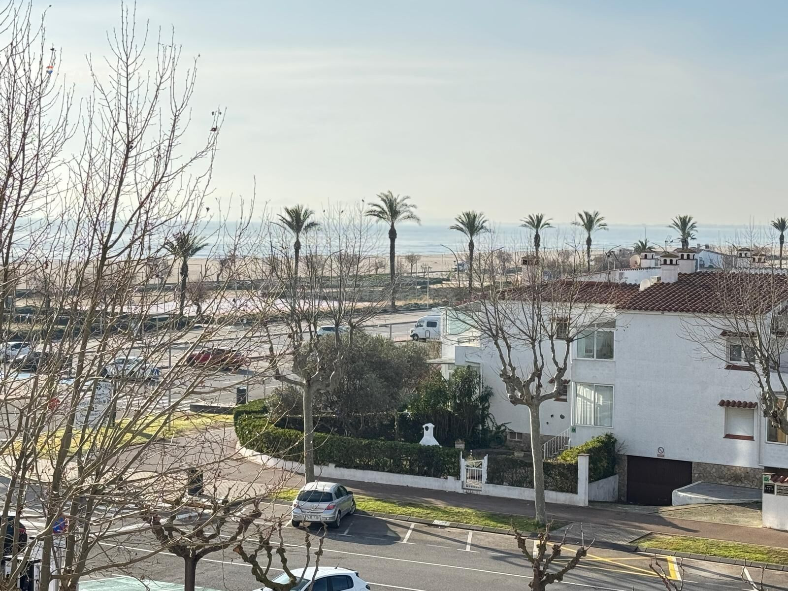 Empuriabrava | Dúplex a 50 m de la playa con vistas al mar, canal y montaña