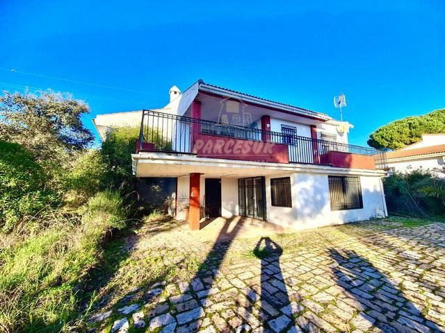 LAS JARAS- HIPOTECABLE - Parcela con casa muy cerca del embalse de la Encantada
