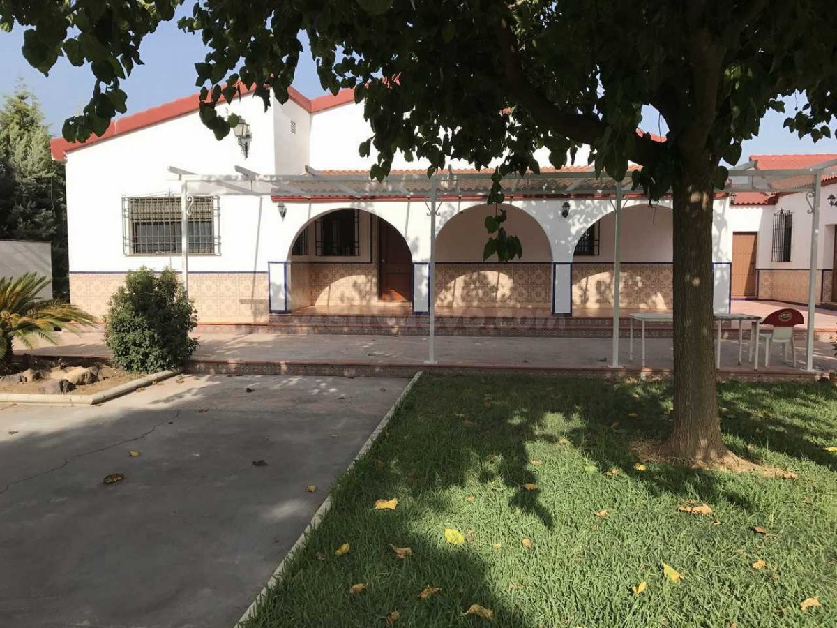 Casa de campo en ZONA HIGUERÓN