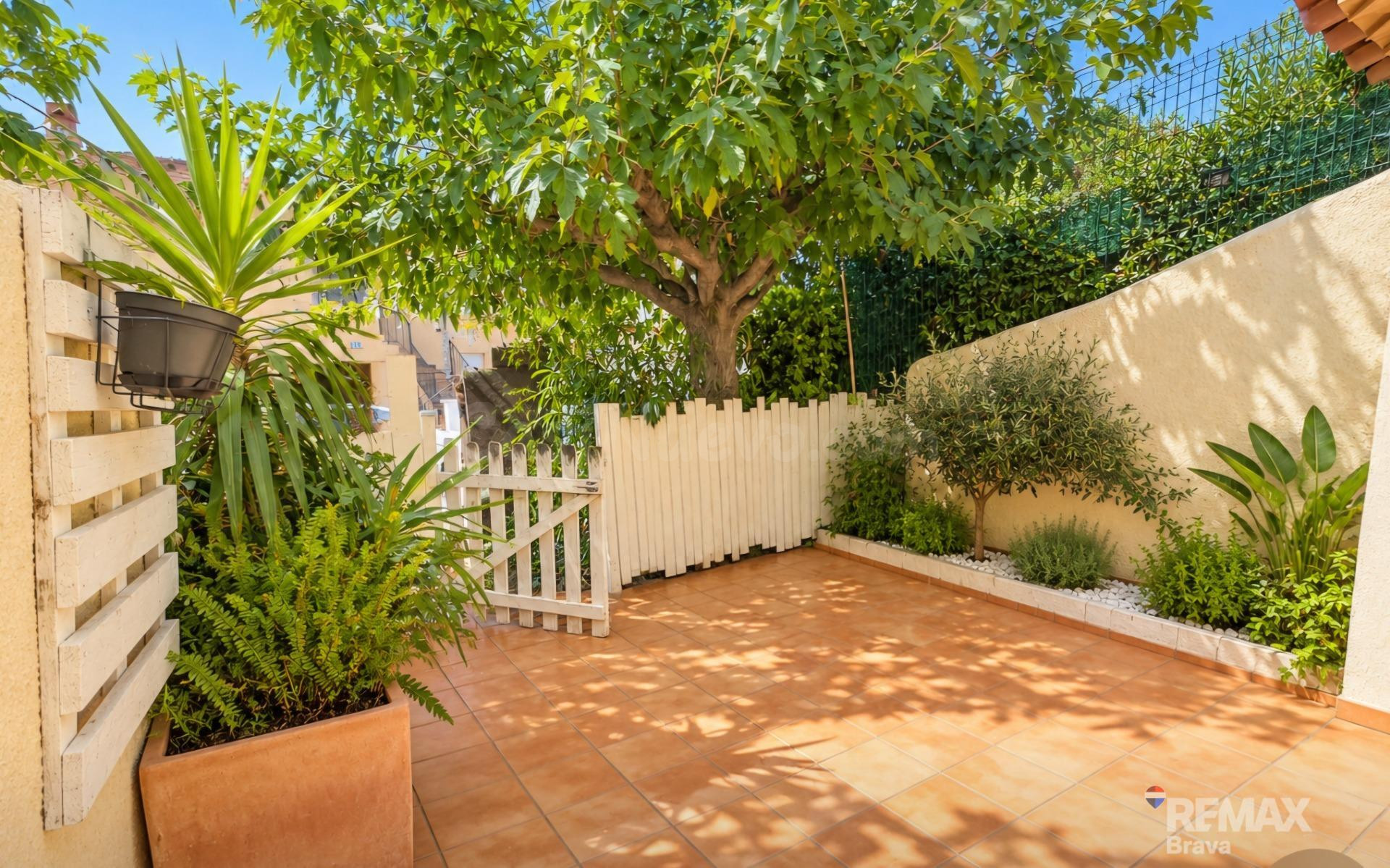 Vilacolum | Apartamento en planta baja con patio privado