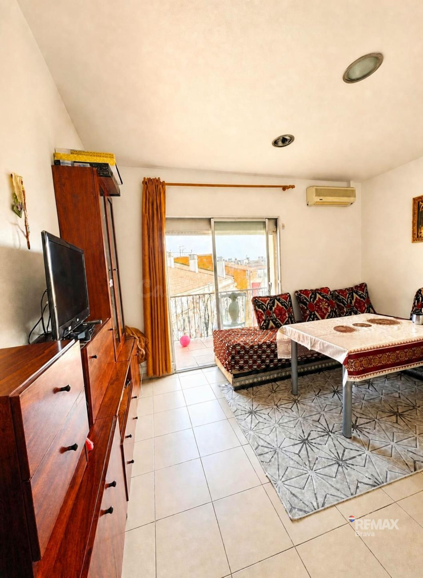 GIRONA | OPORTUNIDAD INVERSORES EN SANTA EUGÈNIA! Piso alquilado en venta con rentabilidad