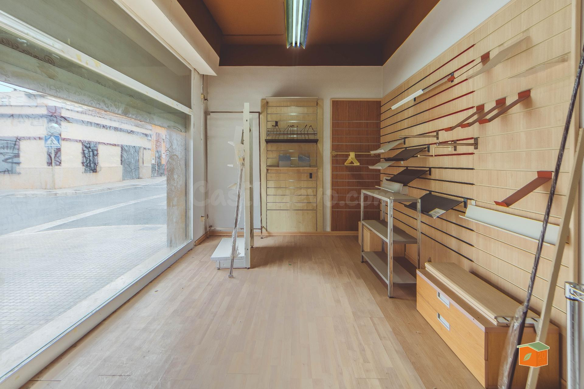 LOCAL COMERCIAL Y TALLER EN VENTA EN TORTOSA (TARRAGONA)