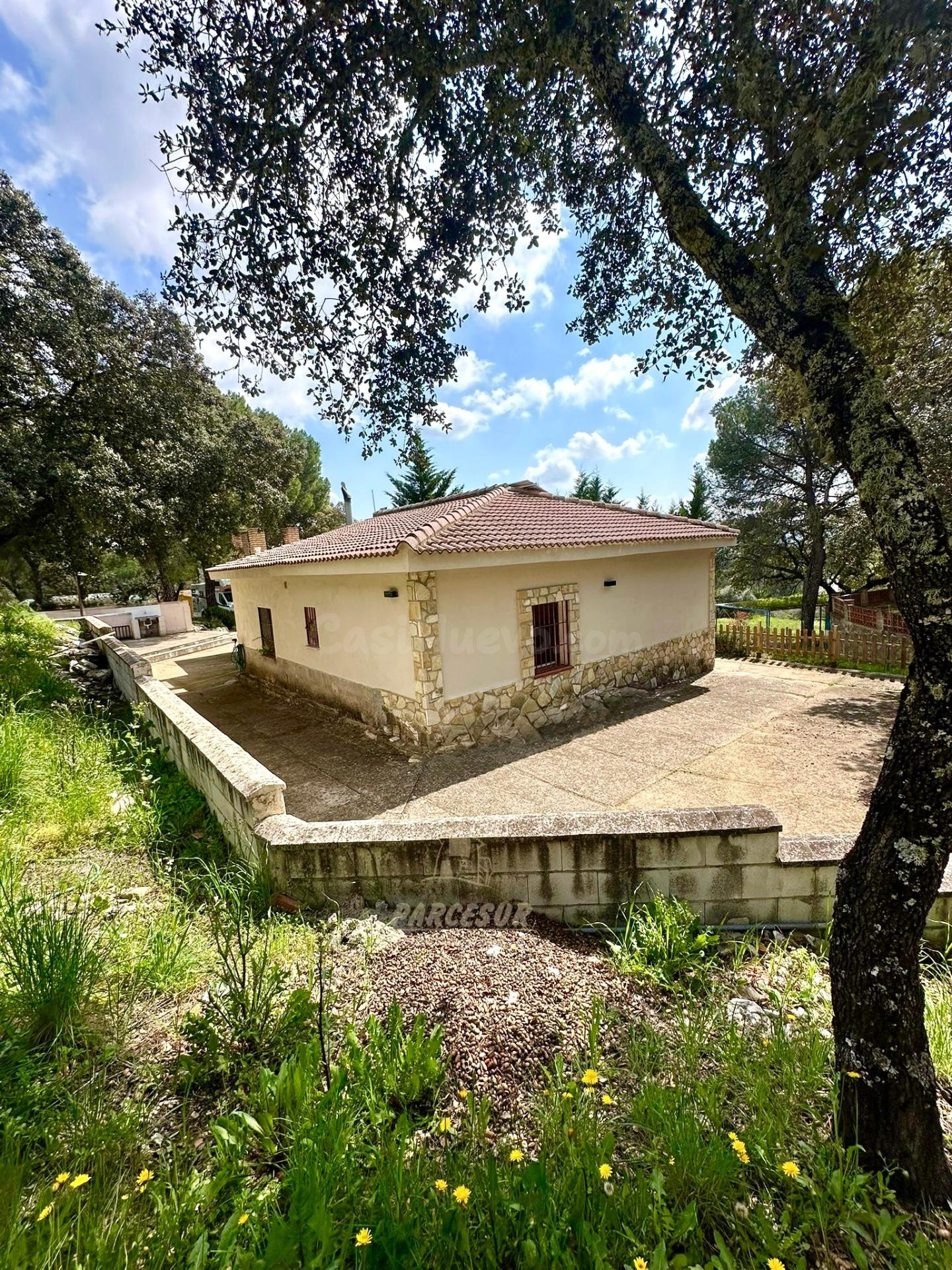 Casa con Terreno HIPOTECABLE  en las Jaras  de Córdoba - Oportunidad Única por €153.000