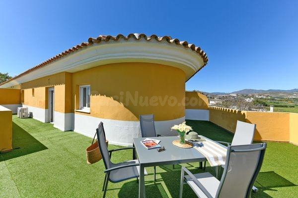 ✨ ÁTICO AMUEBLADO A ESTRENAR CON ENORME TERRAZA EN CANCELADA (ESTEPONA) ✨