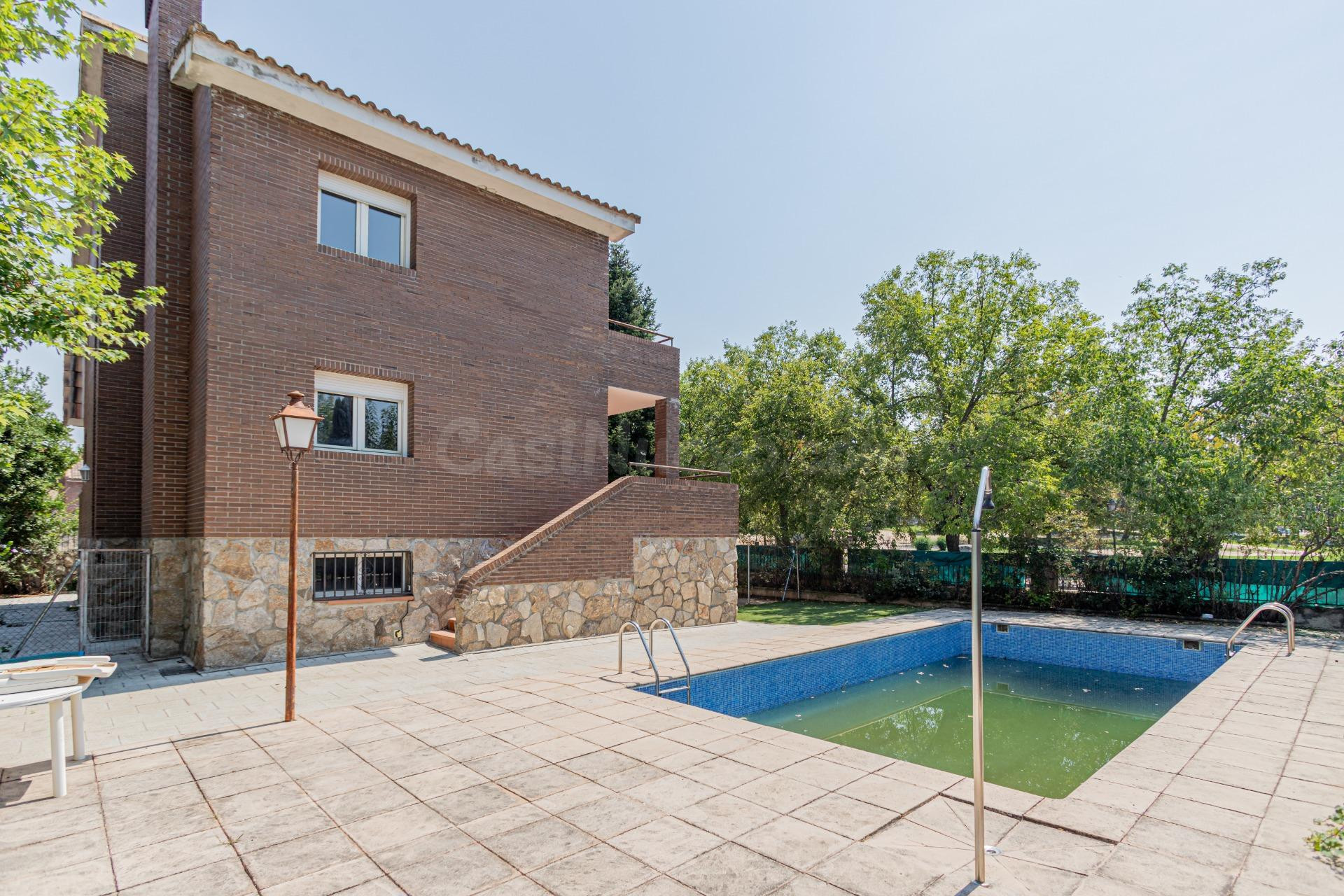 Chalet 5 habitaciones 319m² en venta - Fuente Santa