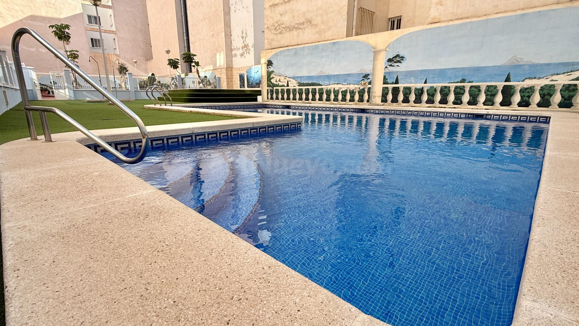 PISO CON GARAJE Y PISCINA IMPECABLE